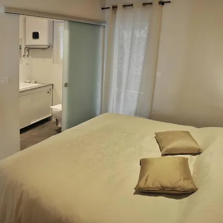 بيت ضيافة Triple In The Center *